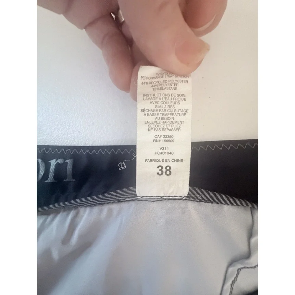 Vuori Cruise Boardshorts Men's 38 Gray Black Red Stripe 4-Way Stretch Swim